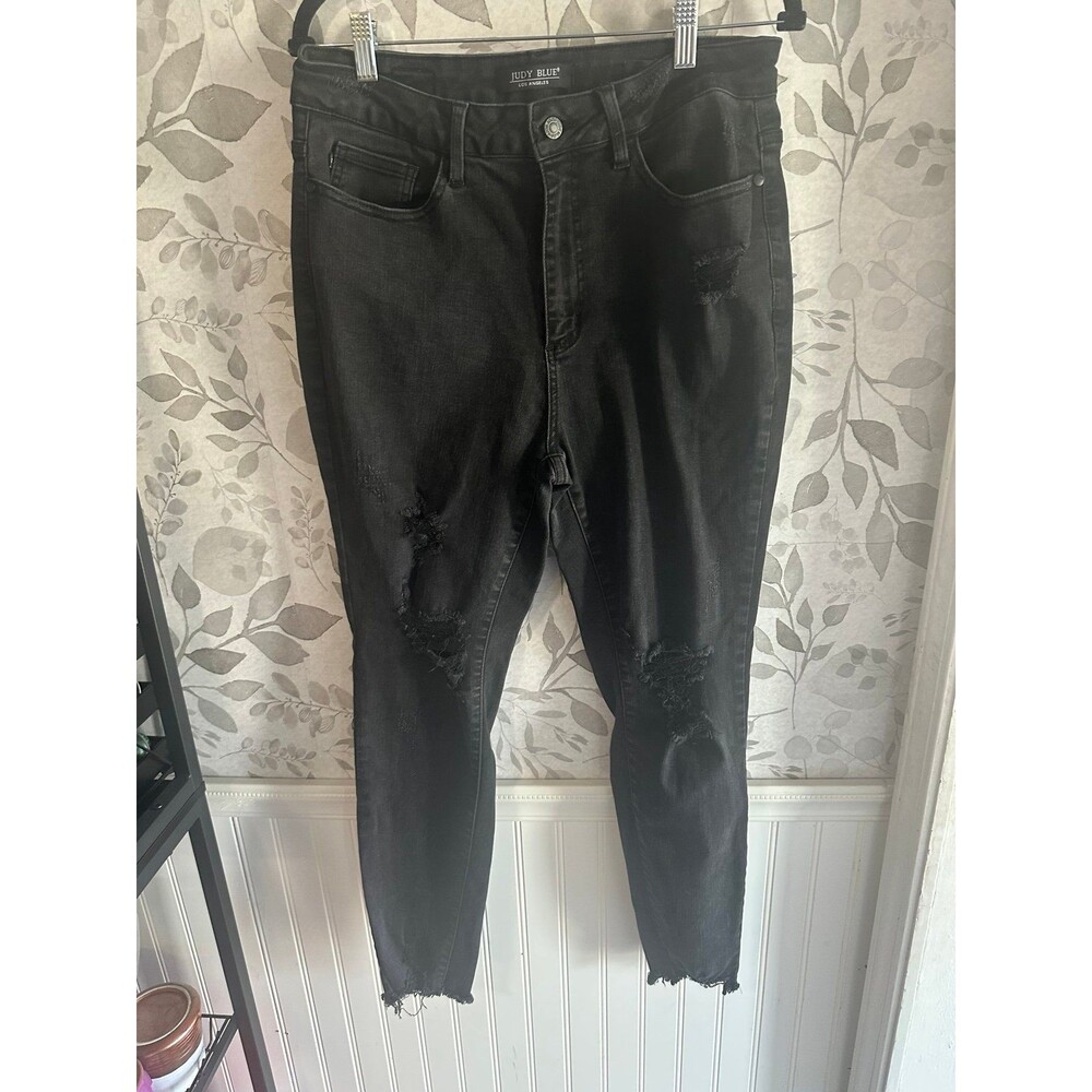 Judy blue size 14W skinny jeans
